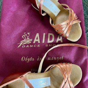 Aida Dance Ballroom shoes girls